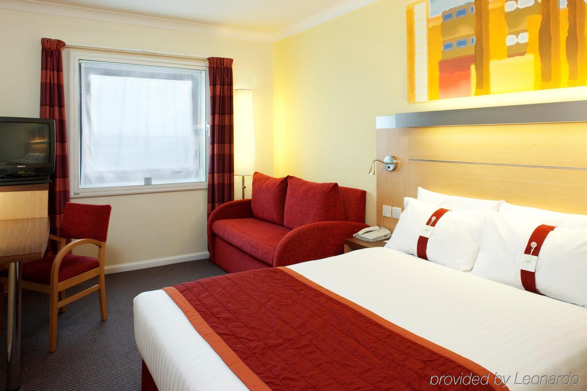 Holiday Inn Express Park Royal By Ihg London Phòng bức ảnh