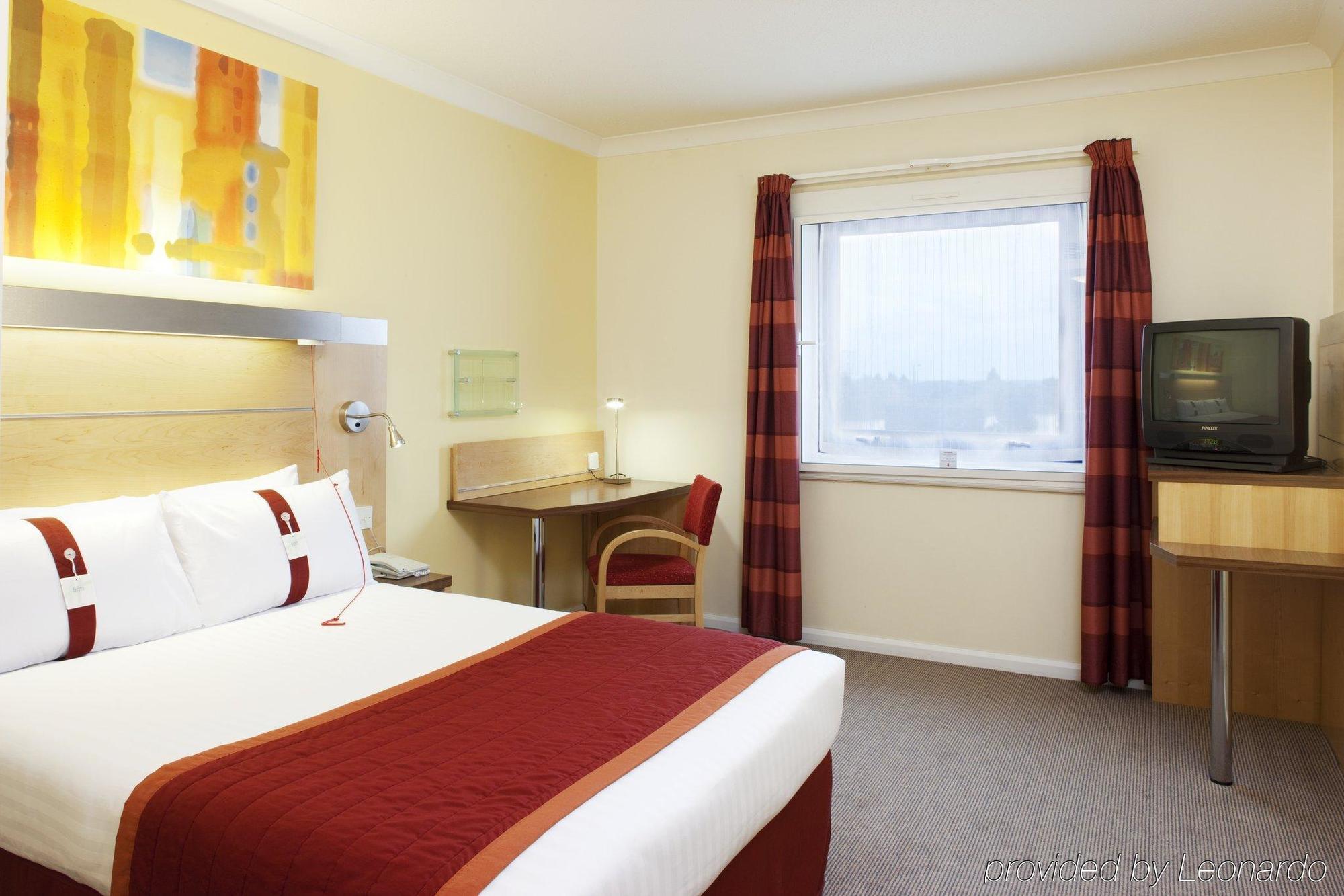 Holiday Inn Express Park Royal By Ihg London Phòng bức ảnh